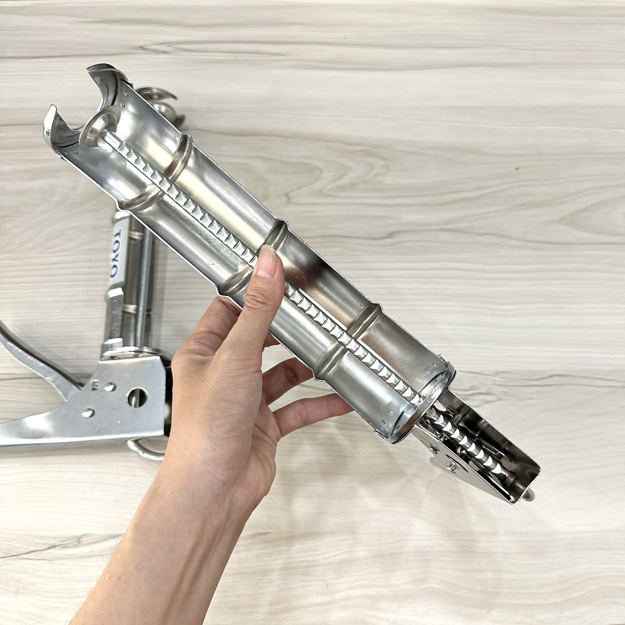 Tiêu chí lựa chọn súng bắn keo inox